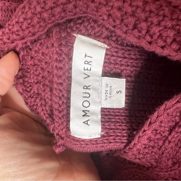 Amour Vert Demiah Organic Cotton Sweater in Zinfandel - Picture 5 of 7